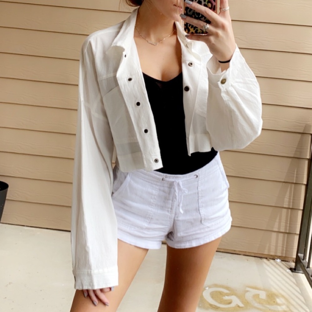 Molly Green White Cropped Jacket